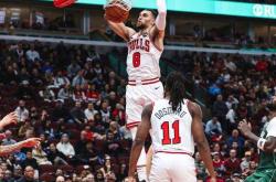 开云体育APP下载-雄鹿大胜公牛，稳稳居于榜首的简单介绍