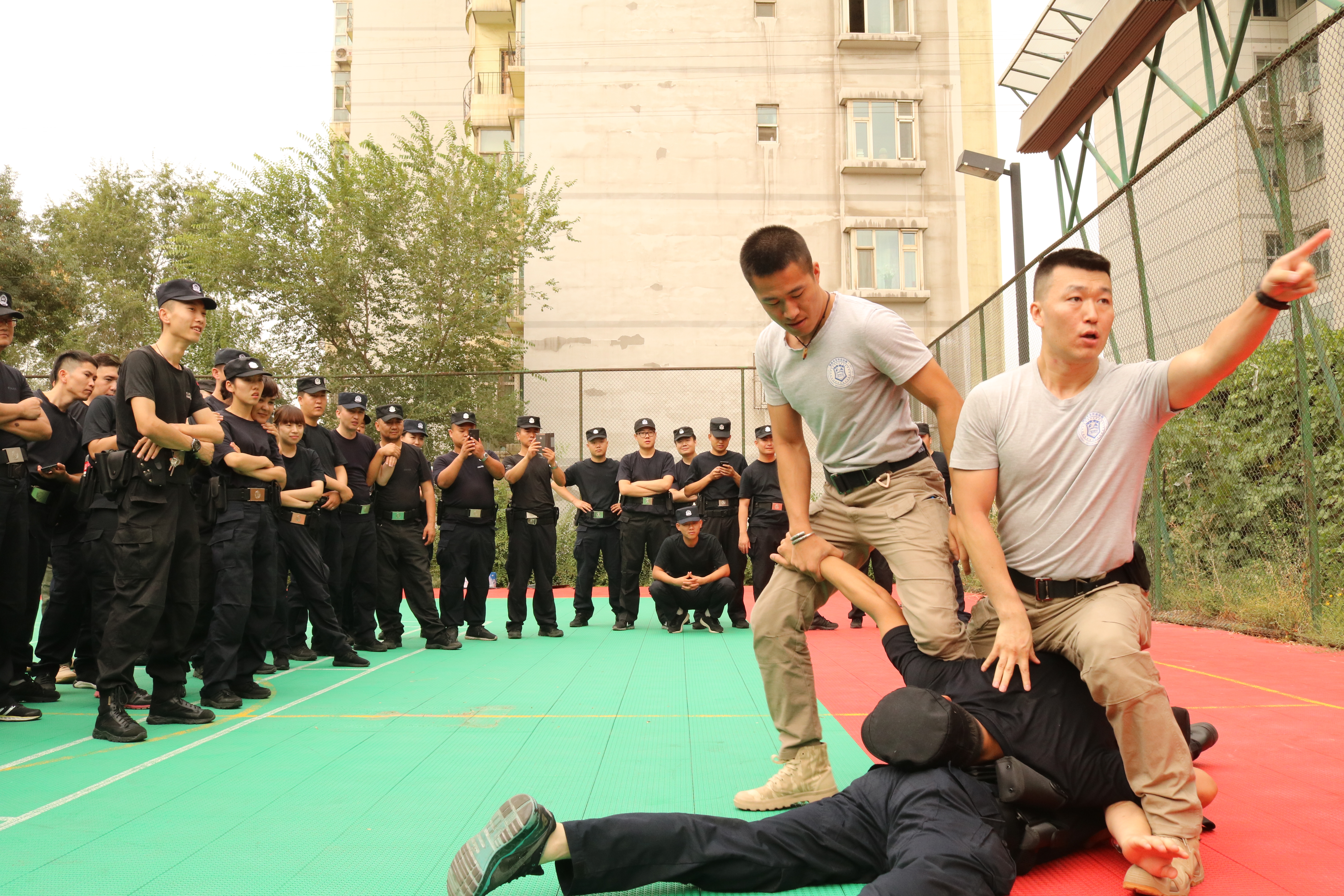 球员脚踏实地积极训练提升实力