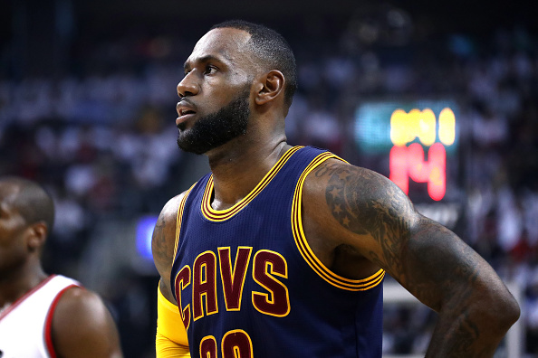 猛龙横扫人，取得四连胜！