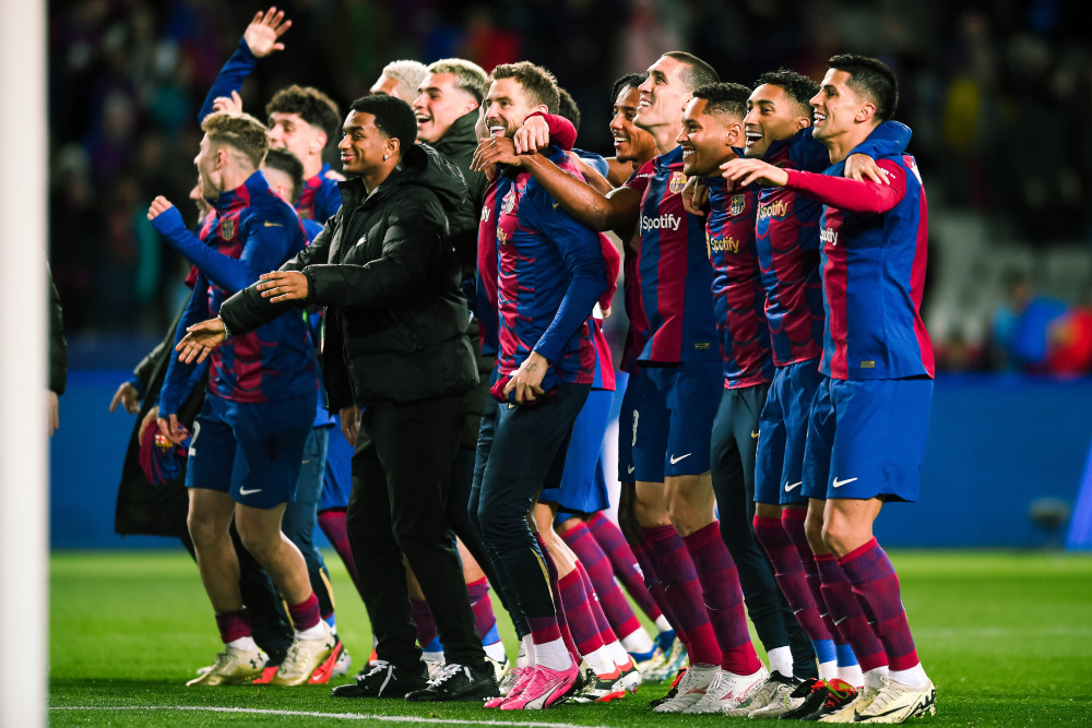 巴塞罗那大捷，轻松晋级八强